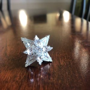 Weiss Vintage Rhinestone Brooch